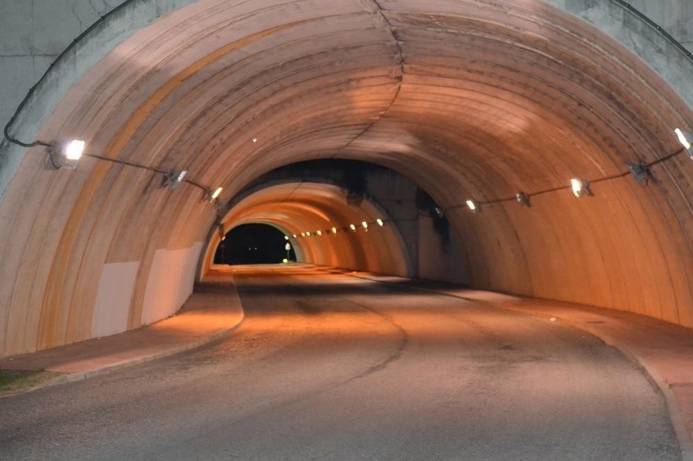 Maßstab Wirklichkeit zum Plan rechnen Straßentunnel