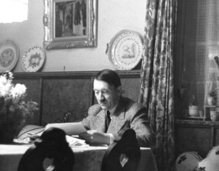 Adolf Hitler am Obersalzberg